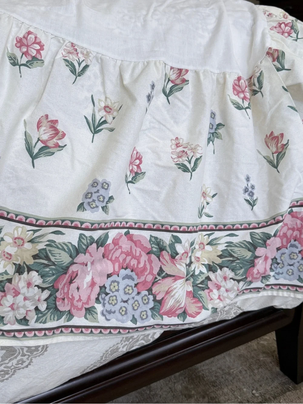 Wamsutta Cottagecore Bouquet Bedskirt Queen